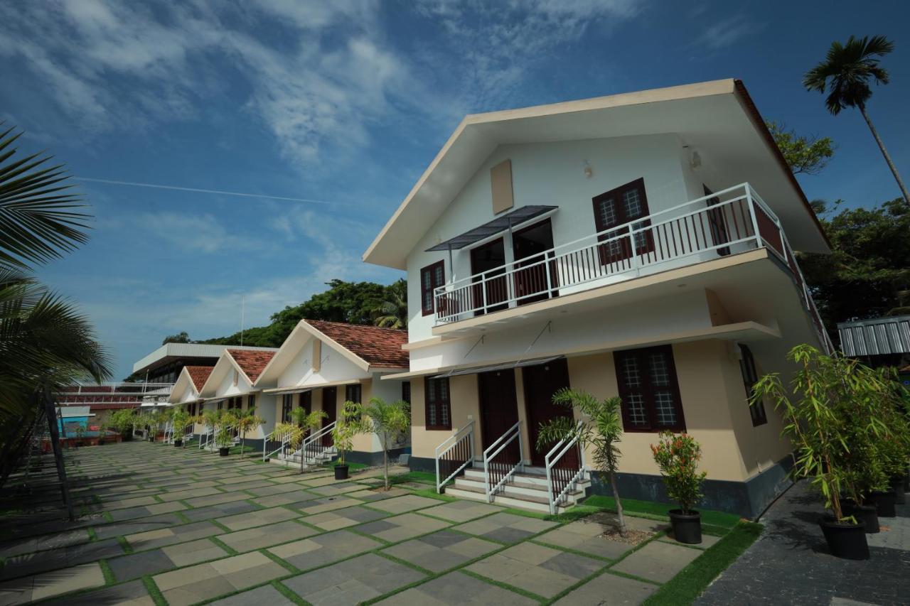 Lakeway Resorts Alappuzha Екстер'єр фото